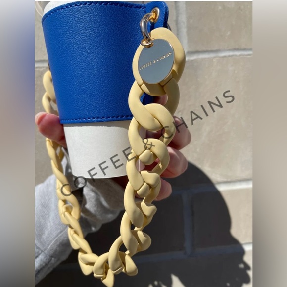 Coffee and Chains Sleeve - Picture 2 of 6